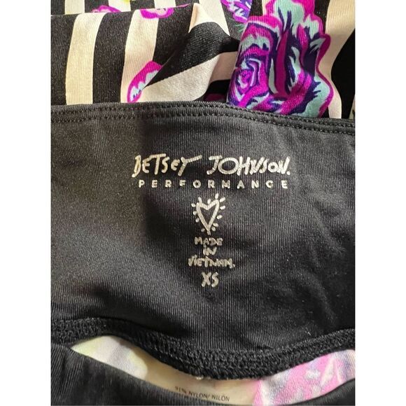 Betsy Johnson Performance Leggings - Picture 3 of 7